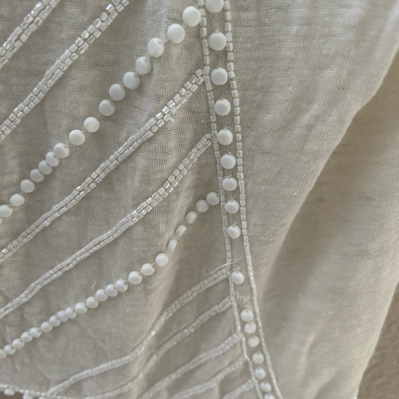 Alice + Olivia Candy Beaded cream crewneck tee🤍🤍 - Picture 9 of 9